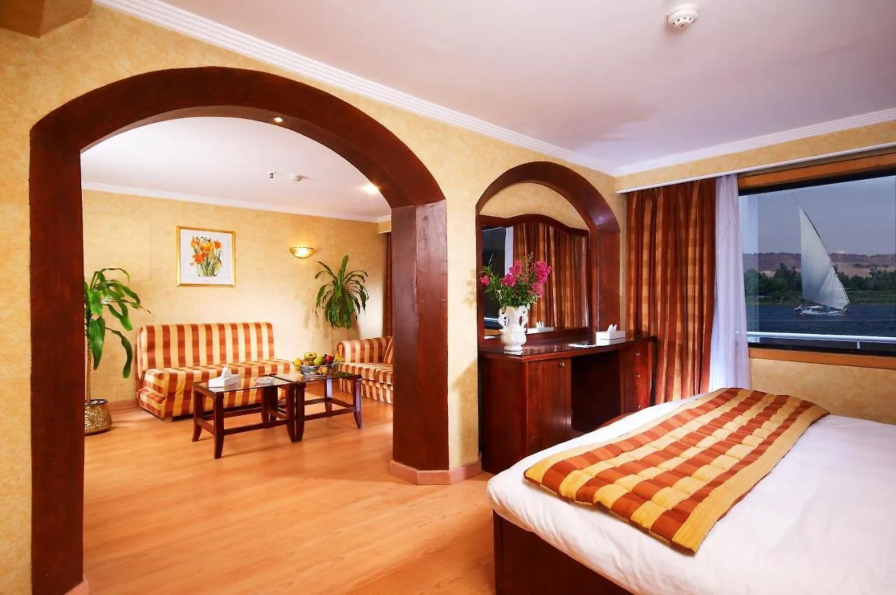 *****  Nile Carnival Cruise 4Nt Lxr Thursday 3Nt Asw Monday Luxor Egypt